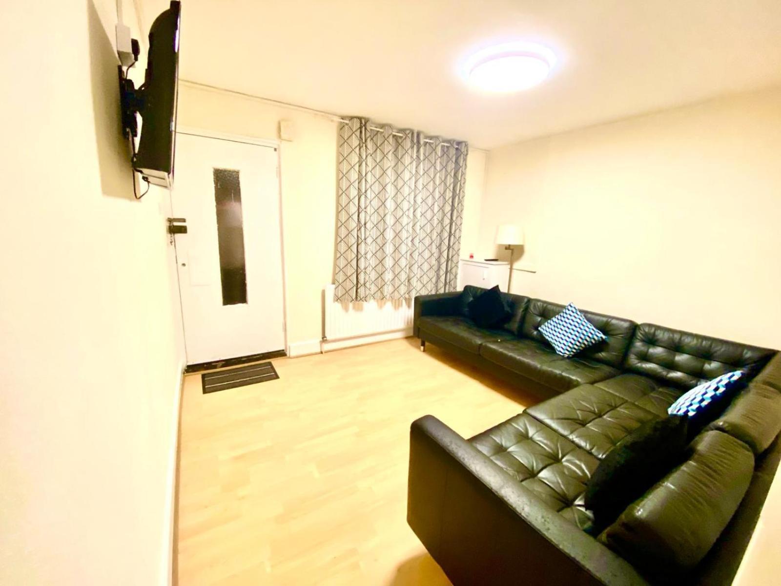 Spacious Ground Floor Two Bedroom House On In London Apartamento